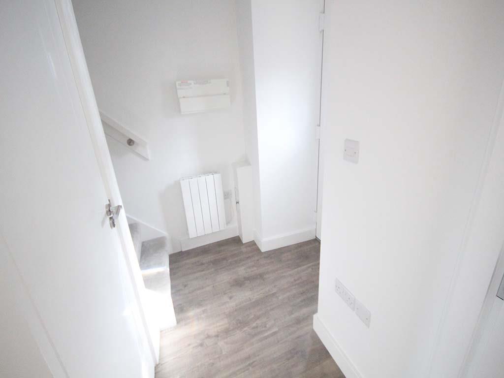 2 bedroom apartment To Let in Barnoldswick - IMG_7236.jpg